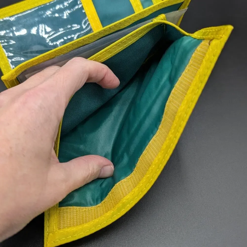 Vintage Oregon Ducks Wallet Mens Gunther Green Yellow Nylon Tri fold Pockets